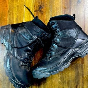 Black boots 5.11 size 13.